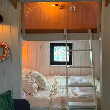 Πάρκο διακοπών Zulawska Zielona Przystan, Caloroczny Na Kolach Sikorka