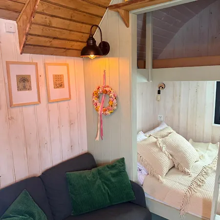Holiday park Zulawska Zielona Przystan, Caloroczny Na Kolach Sikorka Izbiska
