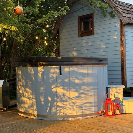 Πάρκο διακοπών Zulawska Zielona Przystan, Caloroczny Na Kolach Sikorka